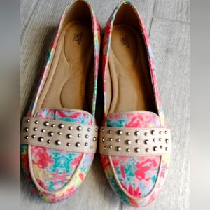 Women's Avon Floral Loafers Size 8